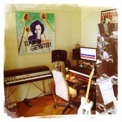 @ GEYSTER studio (PARIS).